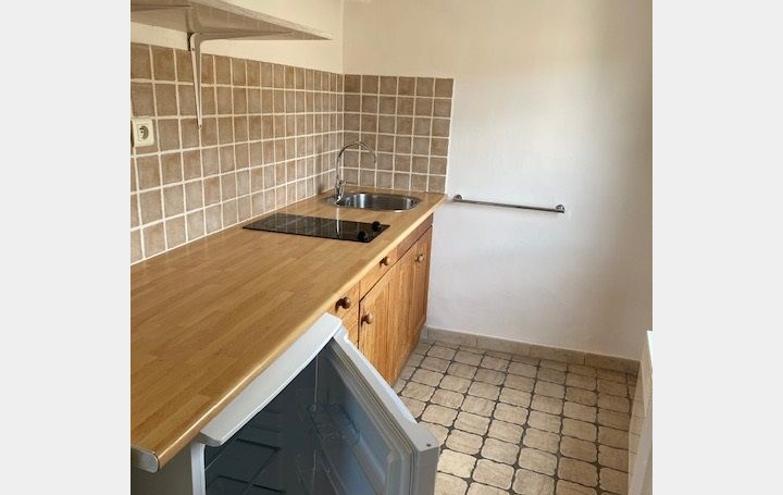 2 Pièces NIMES (30900)  34 m2 550 € 