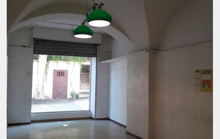 Local commercial SAINT-GENIES-DE-MALGOIRES (30190)  110 m2 550 € 