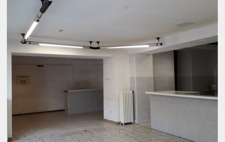 Local commercial SAINT-GENIES-DE-MALGOIRES (30190)  110 m2 550 € 