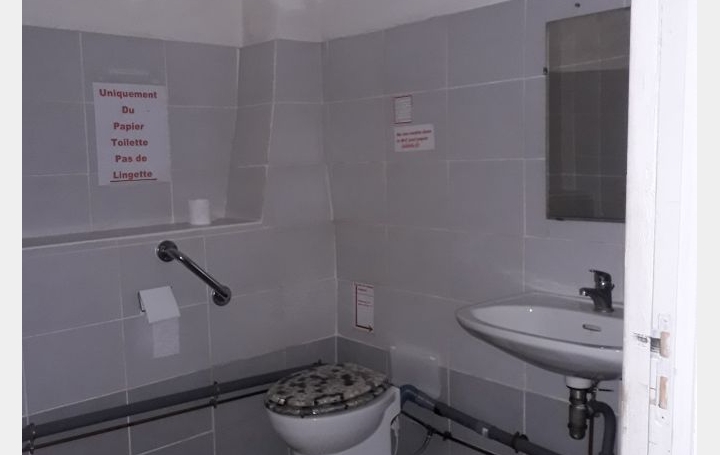 Local commercial SAINT-GENIES-DE-MALGOIRES (30190)  110 m2 550 € 