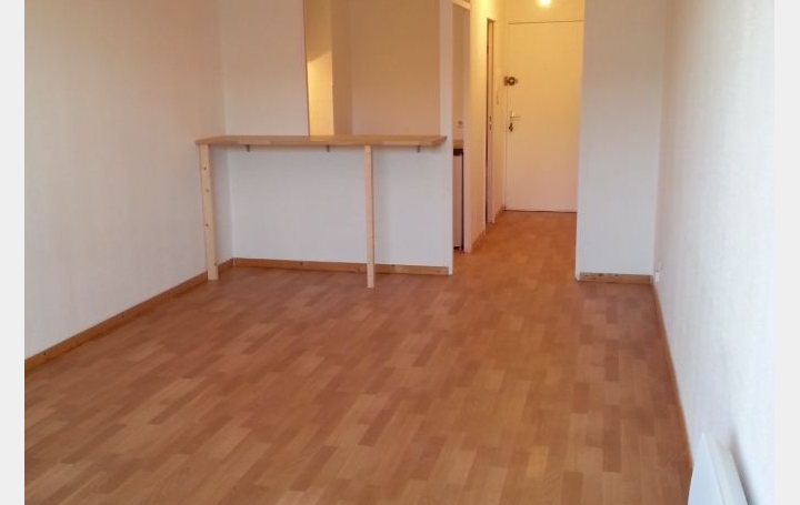 Appartement NIMES (30000) 25 m<sup>2</sup> 460 € 