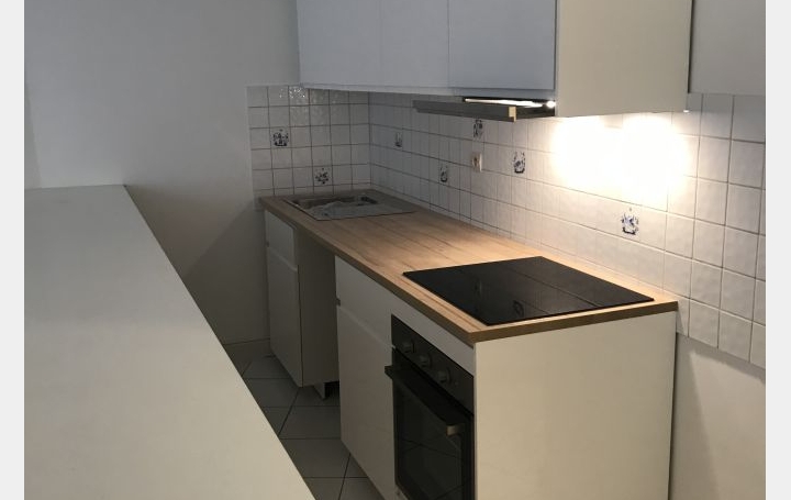 Appartement NIMES (30900) 45 m<sup>2</sup> 550 € 