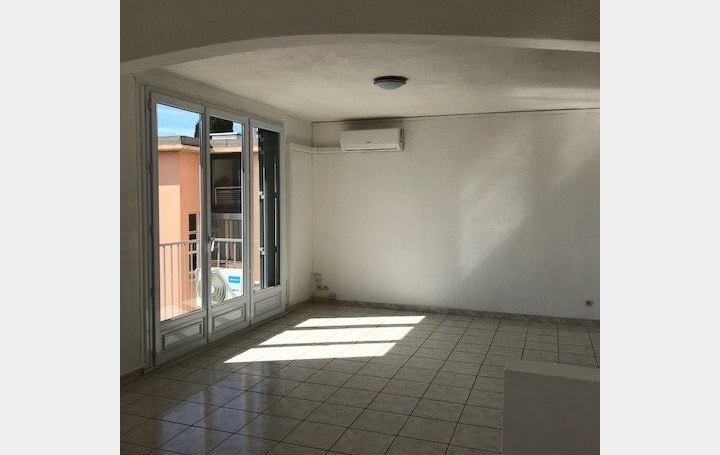 Appartement NIMES (30900) 68 m<sup>2</sup> 721 € 