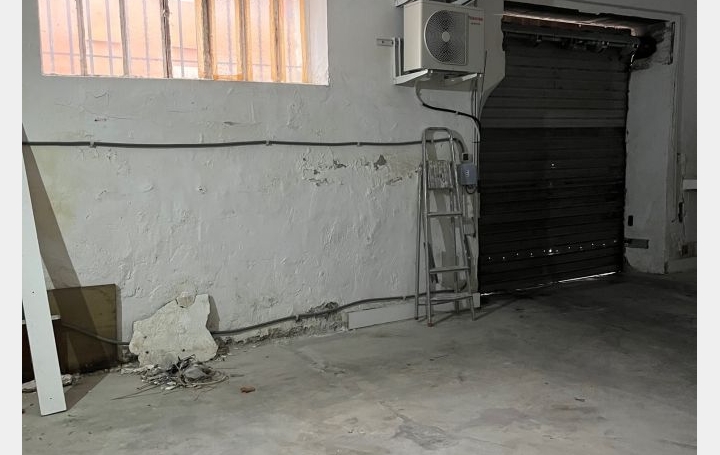 3 Pièces NIMES (30900)  71 m2 1 096 € 