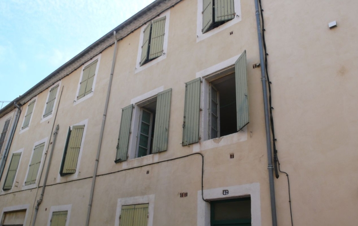 2 Pièces NIMES (30900)  39 m2 484 € 