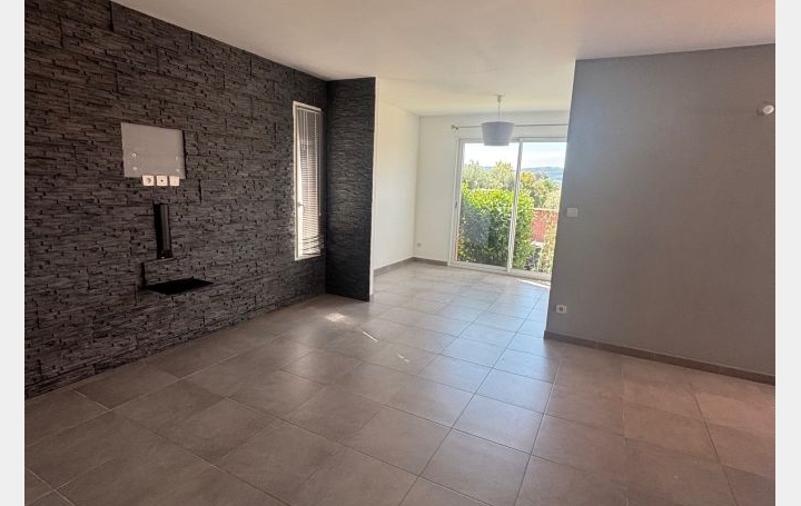 Maison CLARENSAC (30870)  132 m2 1 540 € 