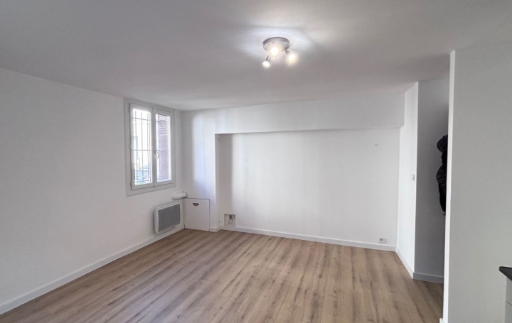 2 Pièces NIMES (30900)  38 m2 580 € 