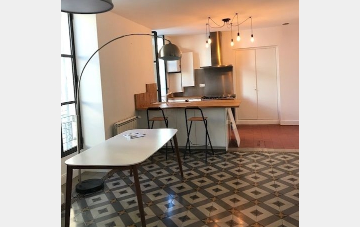 4 Pièces NIMES (30000)  92 m2 1 101 € 