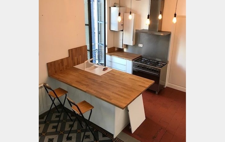 Appartement NIMES (30000) 92 m<sup>2</sup> 1 101 € 
