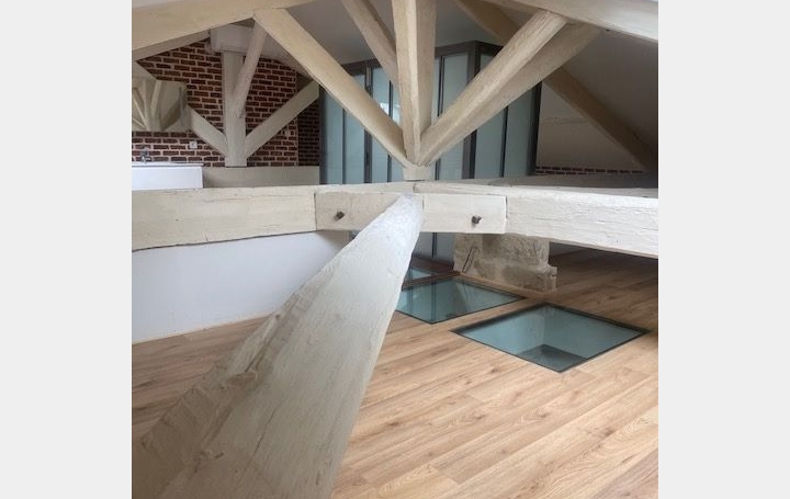4 Pièces NIMES (30000)  92 m2 1 101 € 
