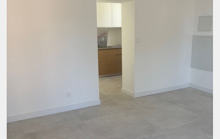 2 Pièces NIMES (30900)  38 m2 620 € 