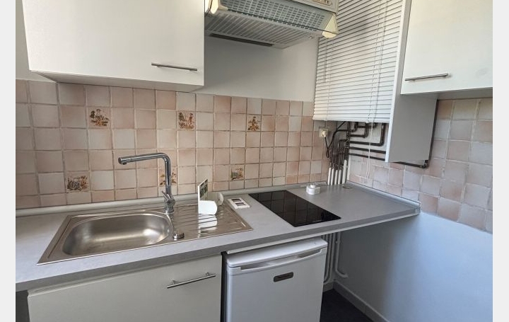 Appartement NIMES (30900) 37 m<sup>2</sup> 385 € 