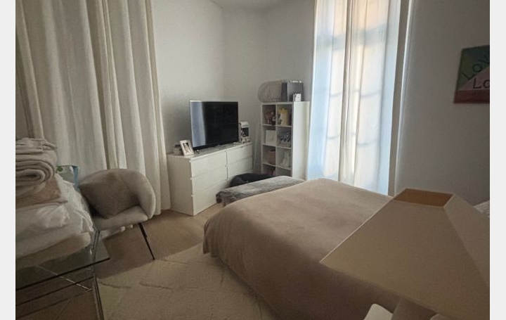 3 Pièces NIMES (30000)  55 m2 670 € 