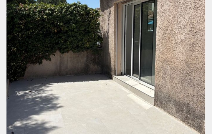 Maison NIMES (30000)  118 m2 1 400 € 