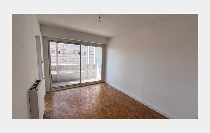 5 Pièces NIMES (30000)  100 m2 1 200 € 