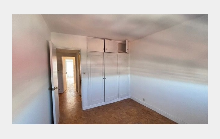 5 Pièces NIMES (30000)  100 m2 1 200 € 