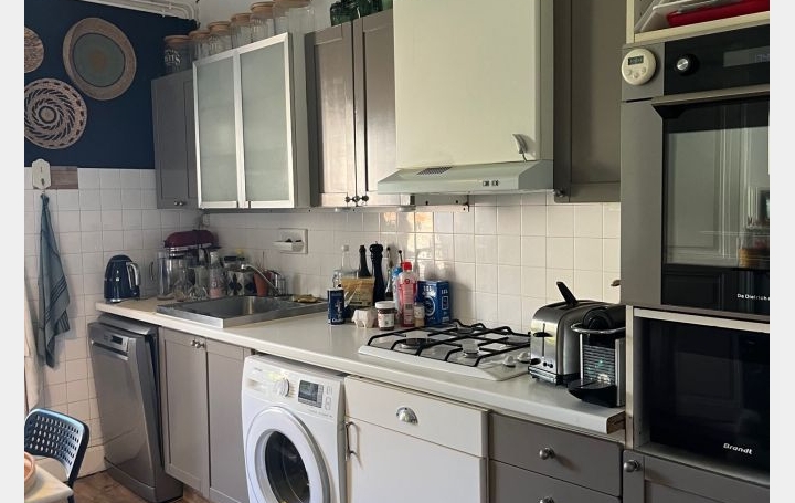 4 Pièces NIMES (30900)  120 m2 930 € 
