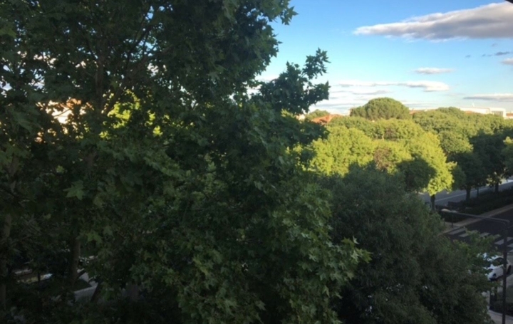 4 Pièces NIMES (30900)  96 m2 1 180 € 