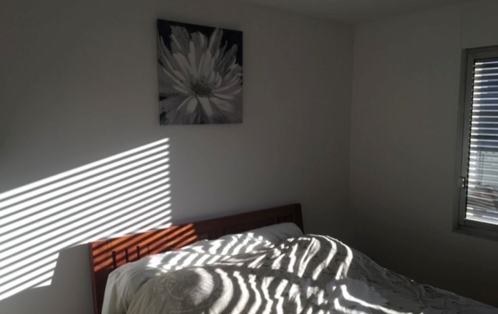 4 Pièces NIMES (30900)  96 m2 1 180 € 