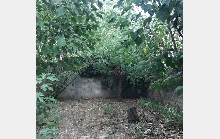Maison NIMES (30900)  73 m2 1 019 € 