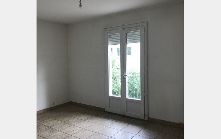Maison NIMES (30900)  73 m2 1 019 € 
