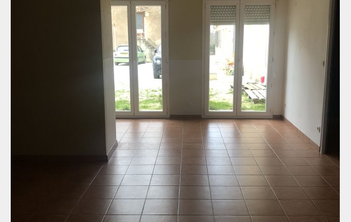 3 Pièces LA ROUVIERE (30190)  57 m2 588 € 