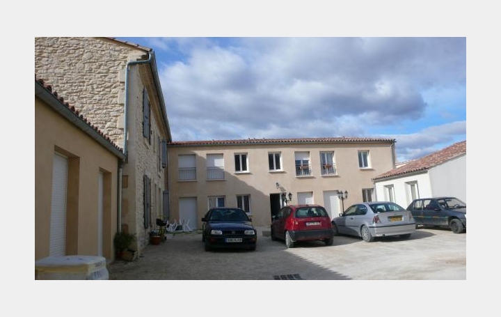 Réseau Immo-diffusion : Appartement P3  LA ROUVIERE  80 m2 600 € 