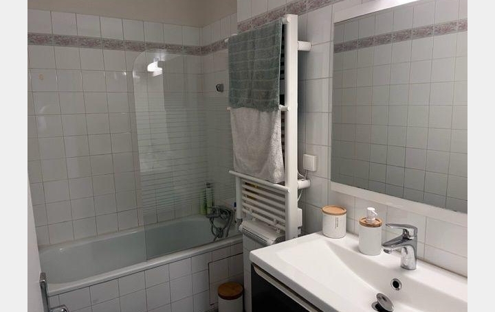 3 Pièces NIMES (30000)  55 m2 63 000 € 