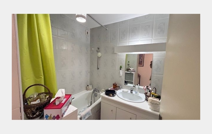 2 Pièces NIMES (30000)  62 m2 136 500 € 