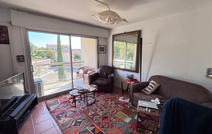 Studio NIMES (30900)  37 m2 69 000 € 