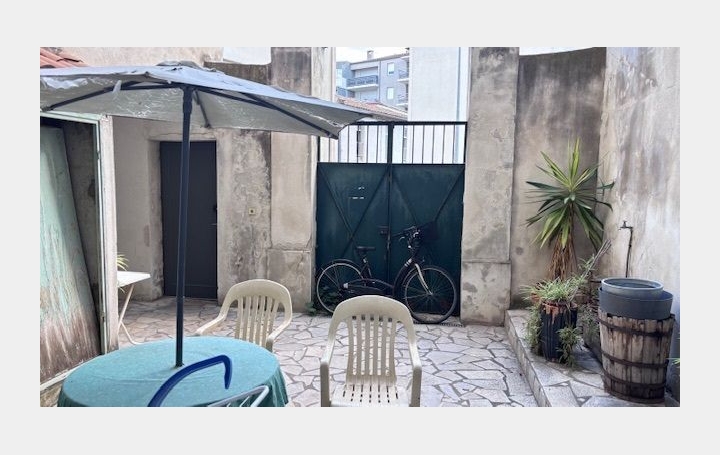 Immeuble NIMES (30000)  280 m2 518 000 € 