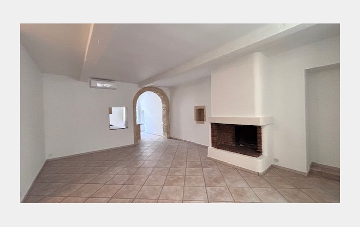 3 Pièces NIMES (30900)  83 m2 178 000 € 