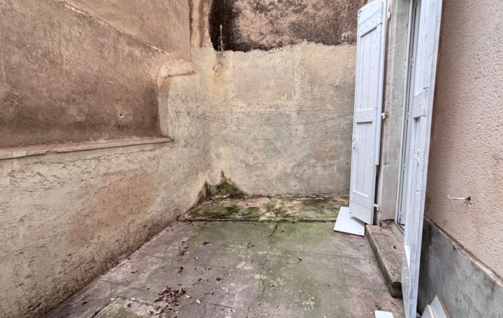 1 Pièce NIMES (30000)  29 m2 73 000 € 
