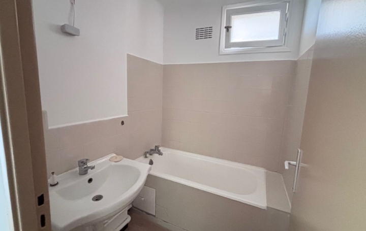 3 Pièces NIMES (30900)  54 m2 149 000 € 