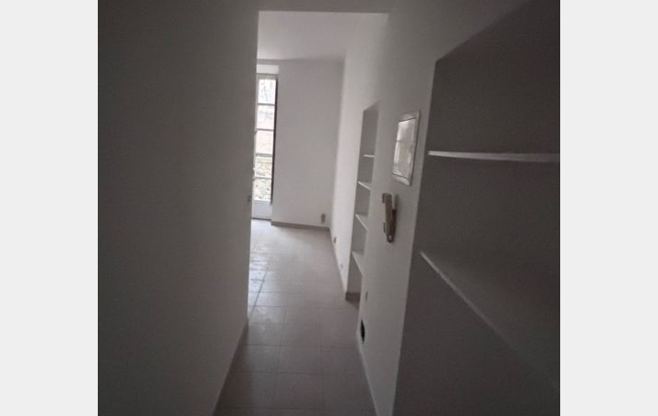 2 Pièces NIMES (30900)  36 m2 89 000 € 