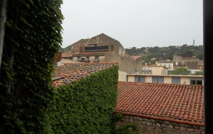 3 Pièces SETE (34200)  44 m2 82 000 € 