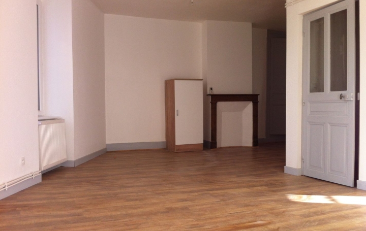 3 Pièces THIERS (63300)  90 m2 500 € 