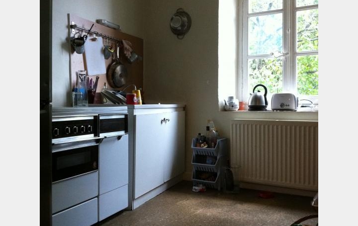 Réseau Immo-diffusion : Appartement P4  TREZIOUX  148 m2 560 € 