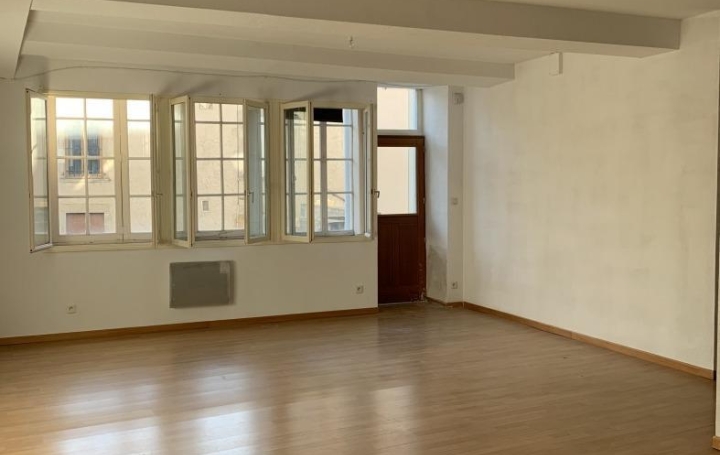 3 Pièces THIERS (63300)  65 m2 385 € 