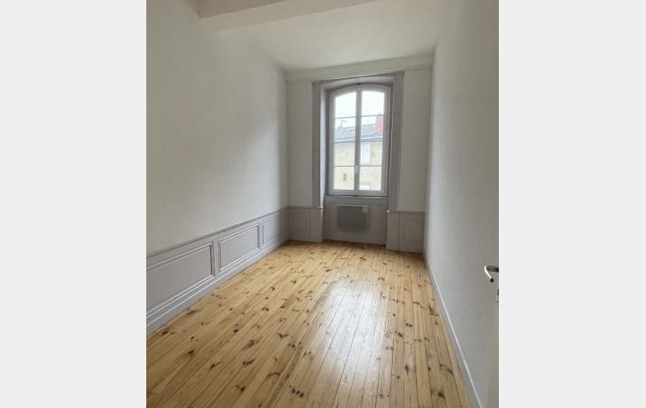 3 Pièces THIERS (63300)  64 m2 415 € 