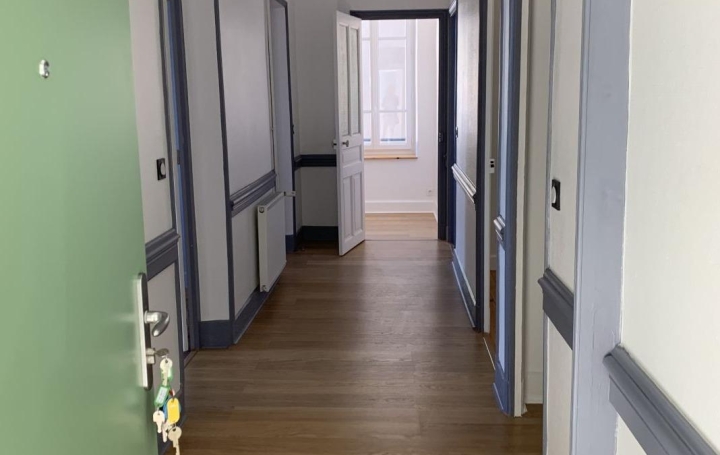 4 Pièces THIERS (63300)  87 m2 605 € 