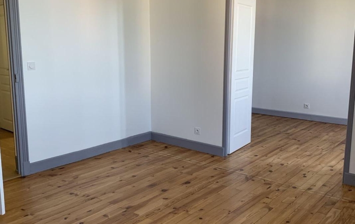 4 Pièces THIERS (63300)  87 m2 605 € 