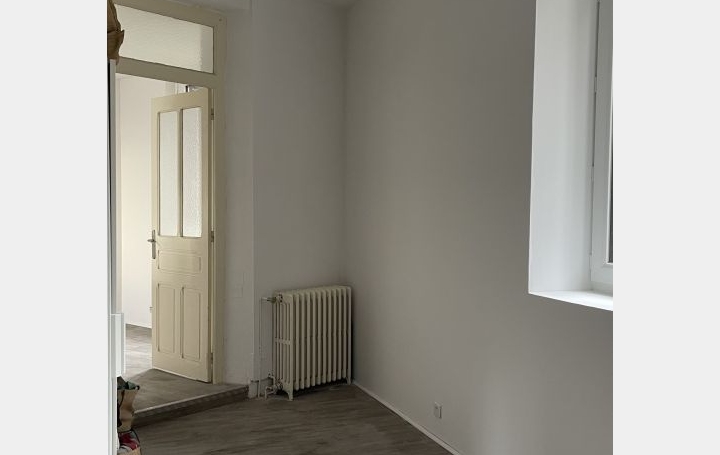 2 Pièces THIERS (63300)  46 m2 355 € 