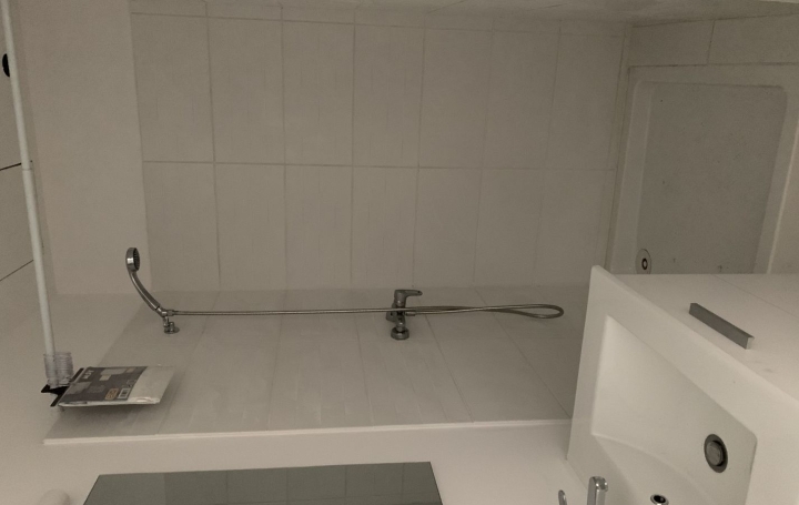 2 Pièces THIERS (63300)  46 m2 355 € 