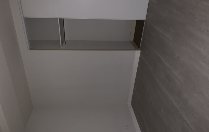 4 Pièces THIERS (63300)  111 m2 700 € 