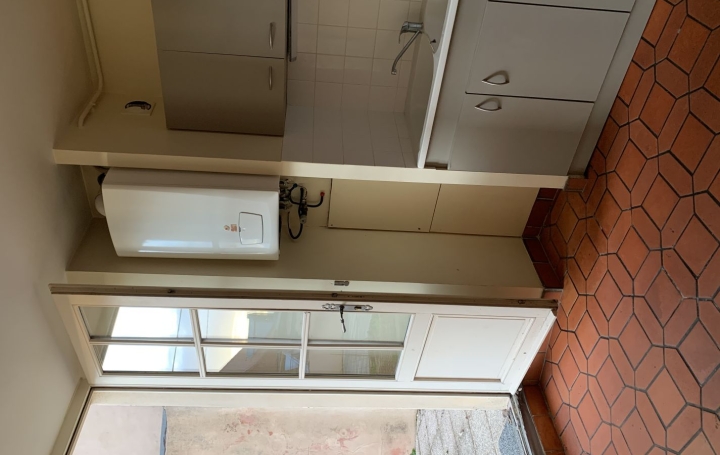 4 Pièces THIERS (63300)  111 m2 700 € 