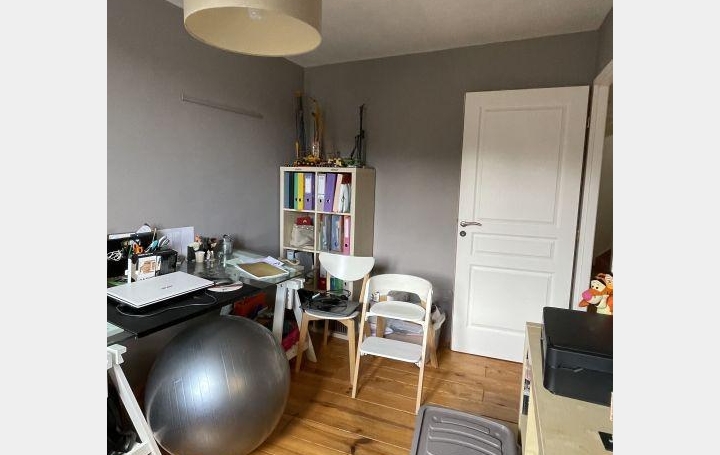 Maison de village THIERS (63300)  122 m2 760 € 