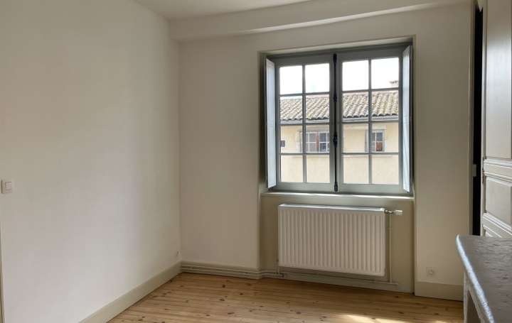 3 Pièces THIERS (63300)  83 m2 580 € 