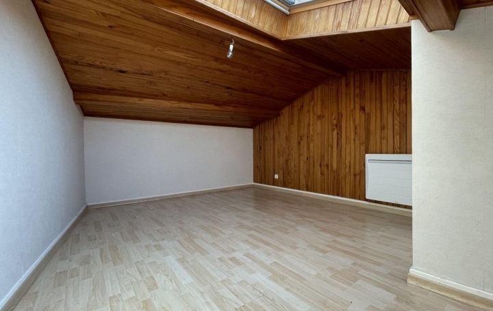 Maison de village THIERS (63300)  53 m2 485 € 