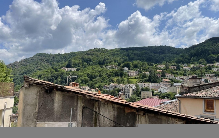 3 Pièces THIERS (63300)  57 m2 400 € 